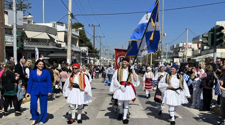 Ο Σύλλογος Ρουμελιωτών Βορειοανατολικής Αττικής στην παρέλαση της 25ης Μαρτίου (φωτό+βίντεο)