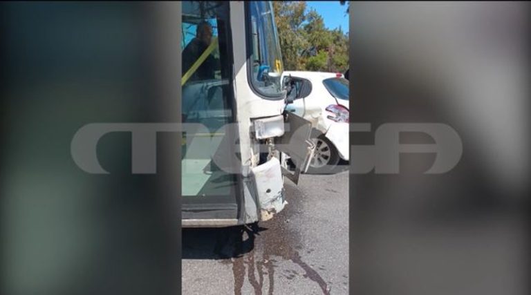 Αστικό λεωφορείο πήρε παραμάζωμα δύο αυτοκίνητα στη Συγγρού – Δεν σταμάτησε σε φανάρι