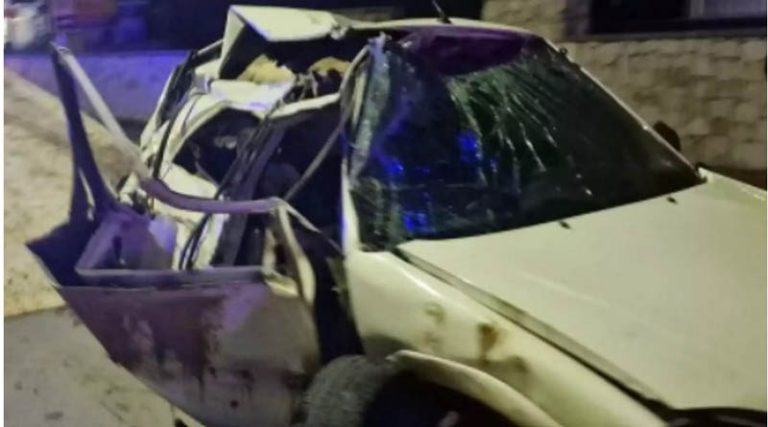 Σοκαριστικό τροχαίο με νεκρή 19χρονη συνοδηγό – Εκσφενδονίστηκε μέσα από το αυτοκίνητο μετά από σύγκρουση! (φωτό)