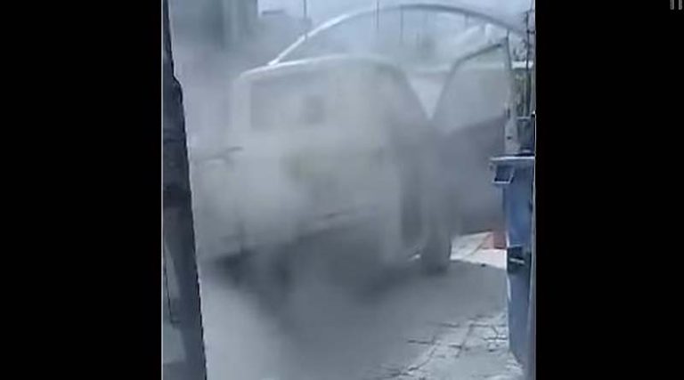 Φωτιά σε φορτηγό στη Λεωφόρο Μεσογείων – Βγήκε από το όχημα φωνάζοντας «Βοήθεια, καίγομαι!» (βίντεο)