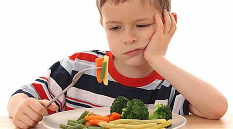 Τα δύο βασικά λάθη που κάνουν οι γονείς με την παιδική διατροφή