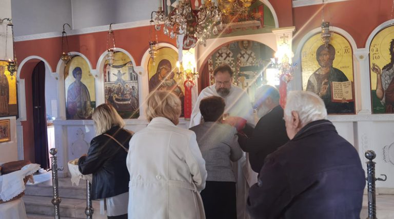 Ραφήνα: Με λαμπρότητα ο εορτασμός των Αγίων Γεωργίου και Θωμά  στο Κόκκινο Λιμανάκι (φωτό)