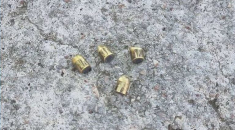 Αδέσποτες σφαίρες βρέθηκαν σε ταράτσα στο Μενίδι!
