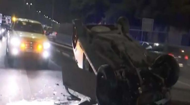Τριπλή καραμπόλα αυτοκινήτων  στον Σκαραμαγκά!  ΙΧ μπήκε στο αντίθετο ρεύμα – Ένας τραυματίας (φωτό & βίντεο)
