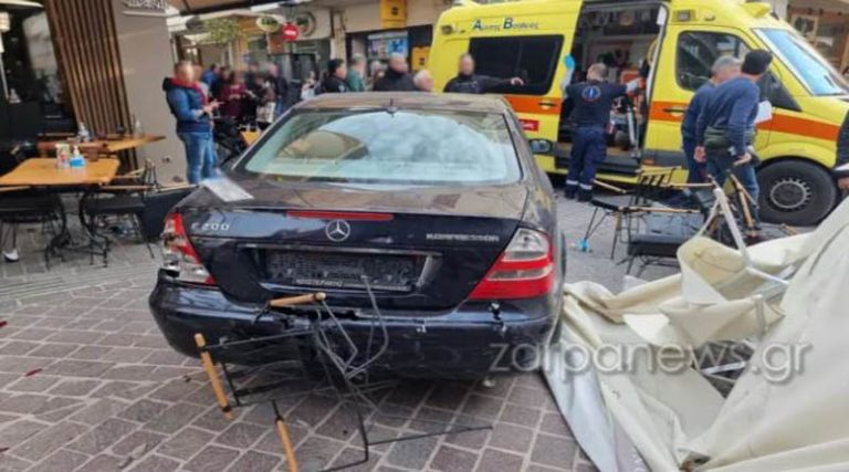 Παρ’ ολίγον τραγωδία με αυτοκίνητο να καρφώνεται σε καφετέρια – 2 τραυματίες