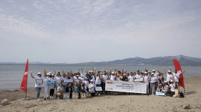 Μαραθώνας: Την παραλία του Σχινιά καθάρισαν εργαζόμενοι του ομίλου Hellenic Healthcare