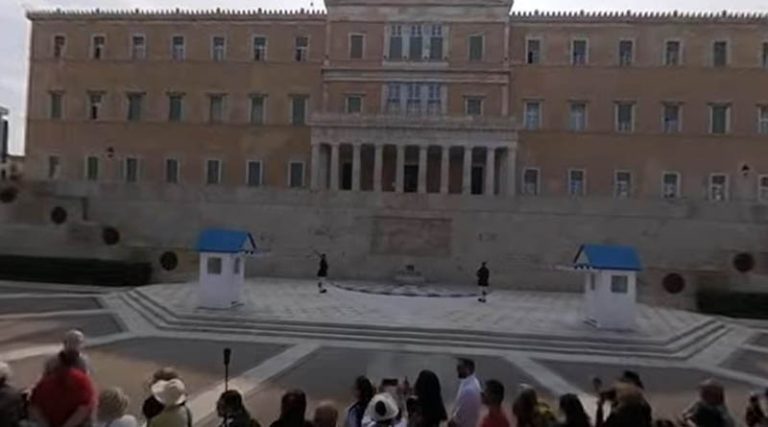 Δείτε ποιο είναι το δεύτερο δημοφιλέστερο αξιοθέατο της Ελλάδας με 15.000.000 και πλέον επισκέπτες τον χρόνο! (βίντεο)