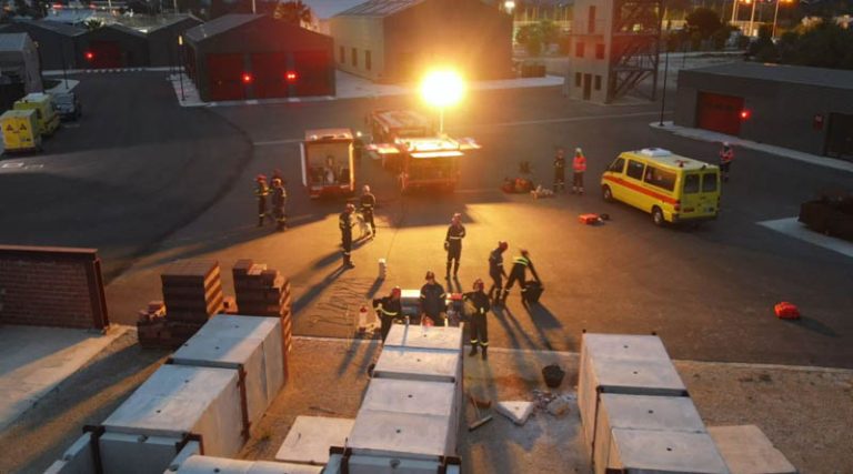 Νέα Μάκρη: Άσκηση σεισμού στο Κέντρο Εκπαίδευσης του Πυροσβεστικού Σώματος – Ίδρυμα Σταύρος Νιάρχος (φωτό & βίντεο)