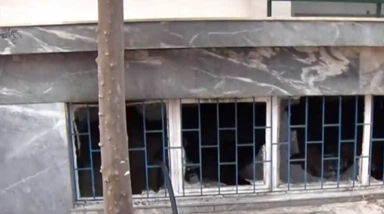 Τραγωδία:  Νεκρή ηλικιωμένη μετά από φωτιά σε υπόγειο πολυκατοικίας – «Φώναζε βοήθεια»