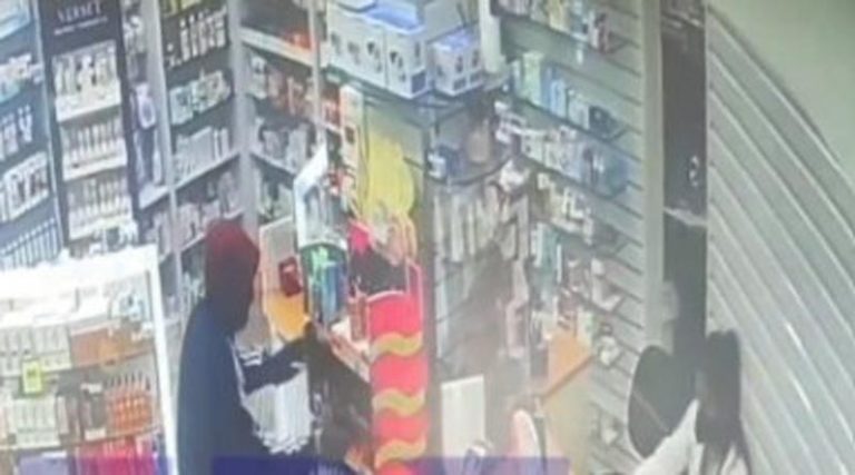 Βίντεο ντοκουμέντο από ένοπλη ληστεία σε φαρμακείο