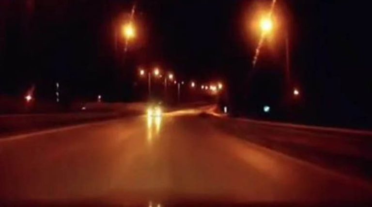 Τρόμος με  οδηγό που μπήκε στο αντίθετο ρεύμα στον Περιφερειακό της Θεσσαλονίκης – Συνέχισε την πορεία του χωρίς να καταλάβει το λάθος του! (βίντεο)
