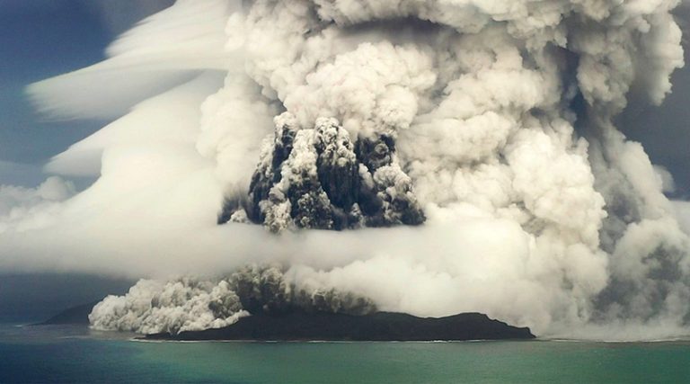 Ηφαιστειακή έκρηξη προκάλεσε την ισχυρότερη ηλεκτρική καταιγίδα όλων των εποχών