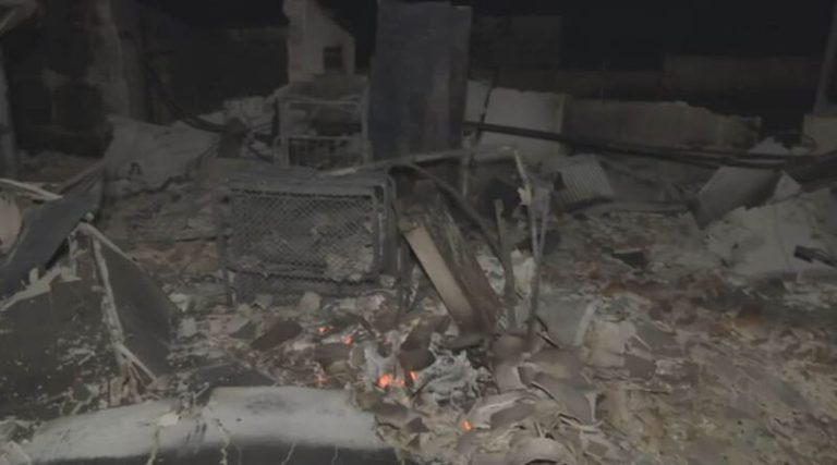 Εικόνες καταστροφής σε Ανάβυσσο, Λαγονήσι και Σαρωνίδα (φωτό)