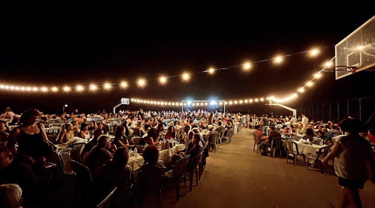 Με μεγάλη επιτυχία διοργάνωσε ο Σύλλογος Ηπειρωτών Κορωπίου παραδοσιακή βραδιά παρουσία 1000 ατόμων
