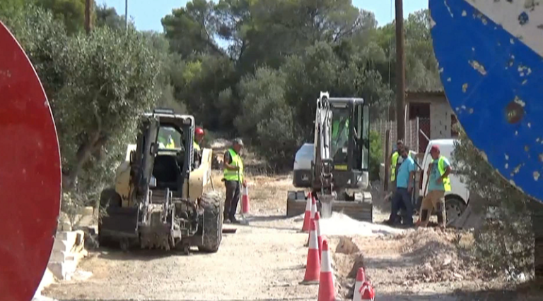 Δήμος Κρωπίας: Σε πλήρη εξέλιξη η κατασκευή εκτεταμένου δικτύου ύδρευσης στη Σκάρπιζα (φωτό & βίντεο)