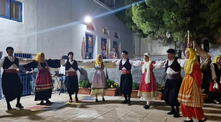 Ηχηρή και δυναμική η παρουσία του Λυκείου των Ελληνίδων Ραφήνας στον εορτασμό της Αγίας Μαρίνας στην Αρτέμιδα! (φωτό)