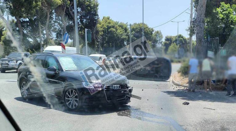Νέα Μάκρη: Σοκαριστικό τροχαίο στη Λ. Μαραθώνος – Ανετράπη αυτοκίνητο – Έκλεισε ο δρόμος (φωτό)