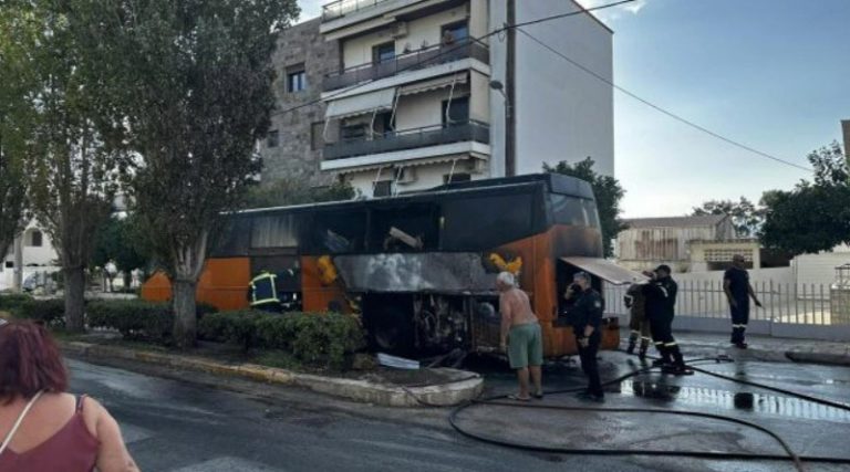 Μαρκόπουλο: “Λίγο έλειψε να καούμε ζωντανοί μέσα στο λεωφορείο”! (φωτό)