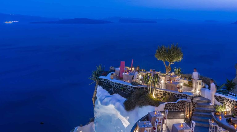 Ένα ελληνικό εστιατόριο δεύτερο στη λίστα με τα ομορφότερα παραθαλάσσια του κόσμου