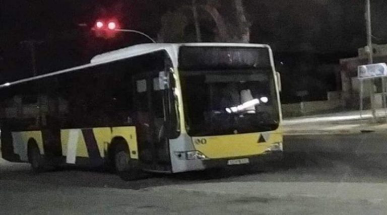 Αρτέμιδα: Έμεινε λεωφορείο στη μέση του δρόμου! (φωτό)