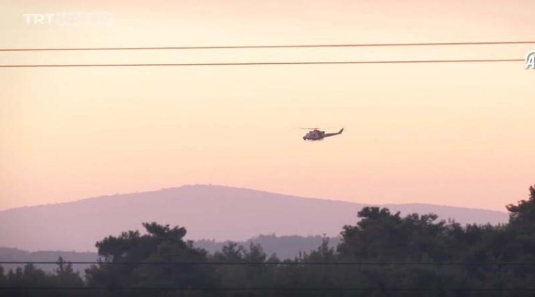 Τραγωδία στη Σμύρνη – Ελικόπτερο που επιχειρούσε σε πυρκαγιά έπεσε σε τεχνητή λίμνη!