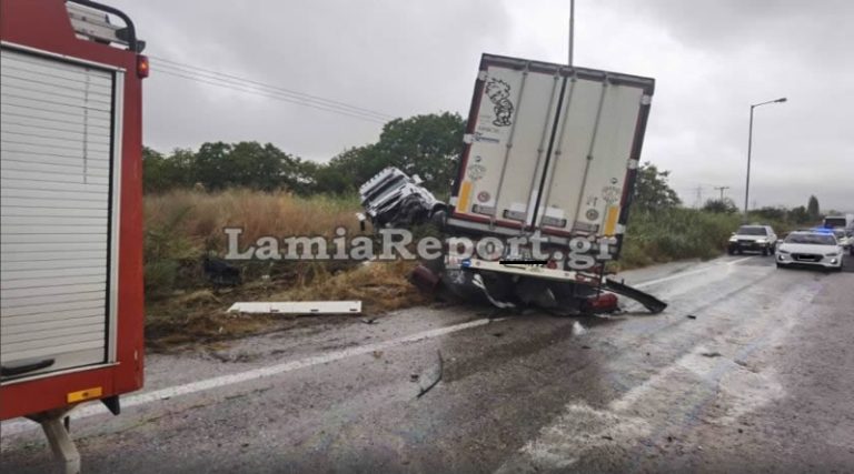 Τραγωδία: Νταλίκα παρέσυρε δύο αυτοκίνητα – Μία νεκρή και μία σοβαρά τραυματίας (φωτό)