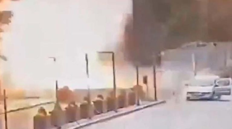 Καρέ – καρέ η τρομοκρατική επίθεση στην Άγκυρα – Έριξαν με αντιαρματικό όπλο! (βίντεο)