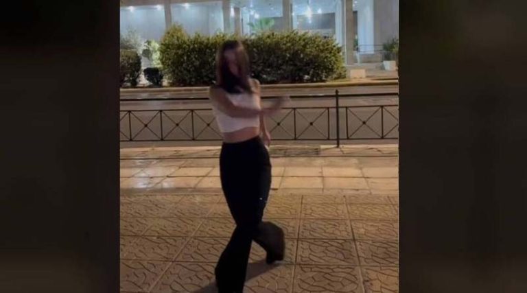 Χόρεψε ζεϊμπέκικο έξω από την  ΓΑΔΑ για την Ημέρα της Ελληνικής Αστυνομίας! (βίντεο)