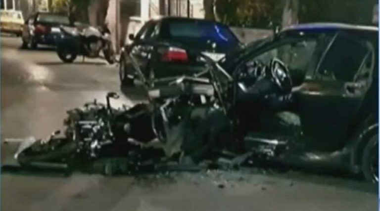 Νέα τραγωδία στην άσφαλτο: Τροχαίο δυστύχημα με έναν νεκρό – Αυτοκίνητο συγκρούστηκε με μηχανή (βίντεο)
