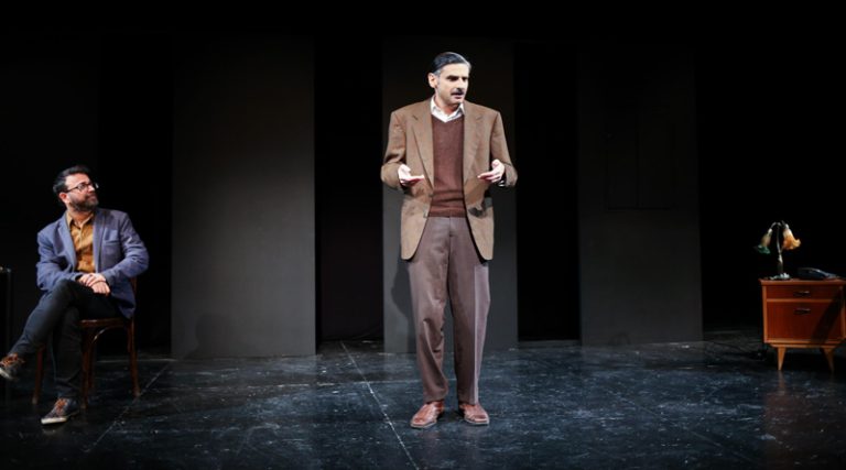 Η παράσταση του Αντώνη Μποσκοΐτη «Ντίνος Χριστιανόπουλος – Το Ταγκαλάκι» έρχεται στον Πολυχώρο VAULT