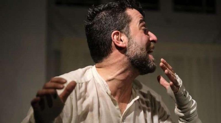 Μαρκόπουλο: Η παράσταση “Κοιμωμένος Χαλεπάς… Ο σαλός άγιος”, στο κινηματοθέατρο “Άρτεμις”