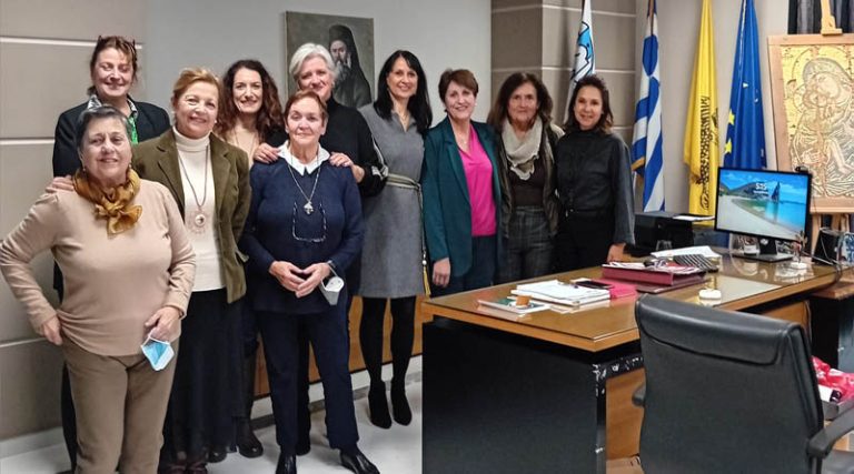 Ραφήνα: Συνάντηση του Λυκείου των Ελληνίδων με την Δήμαρχο Δήμητρα Τσεβά (φωτό)