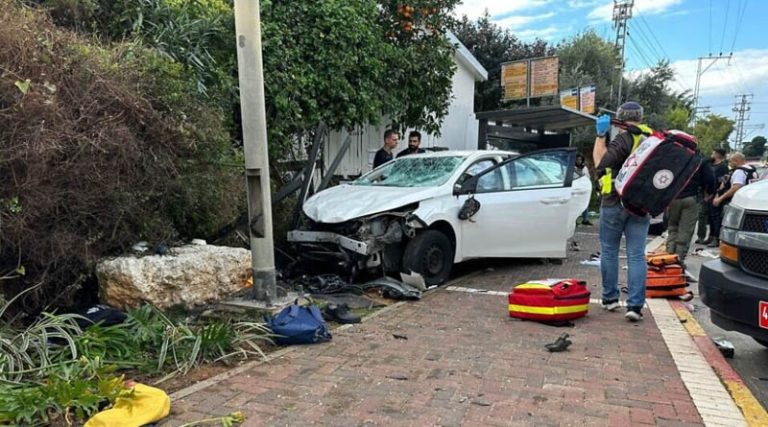 Τρόμος! Αυτοκίνητο έπεσε πάνω σε πεζούς στο Τελ Αβίβ – Τουλάχιστον 19 τραυματίες – Ο δράστης φέρεται να είχε μαχαιρώσει πριν πολίτες