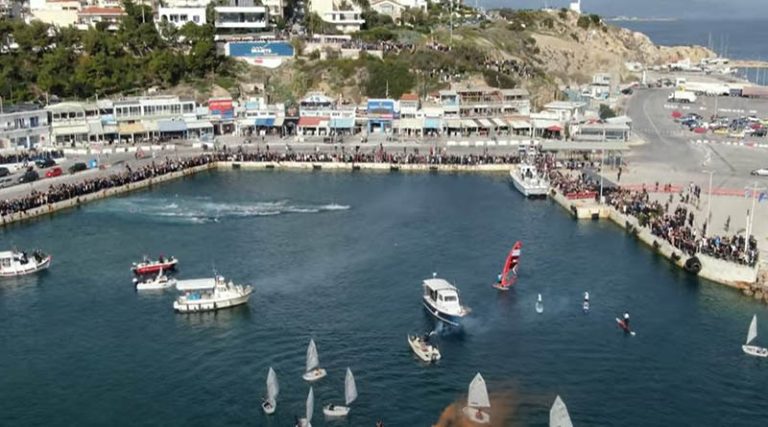 Ο εορτασμός των Θεοφανείων στο λιμάνι της Ραφήνας – Βίντεο drone!