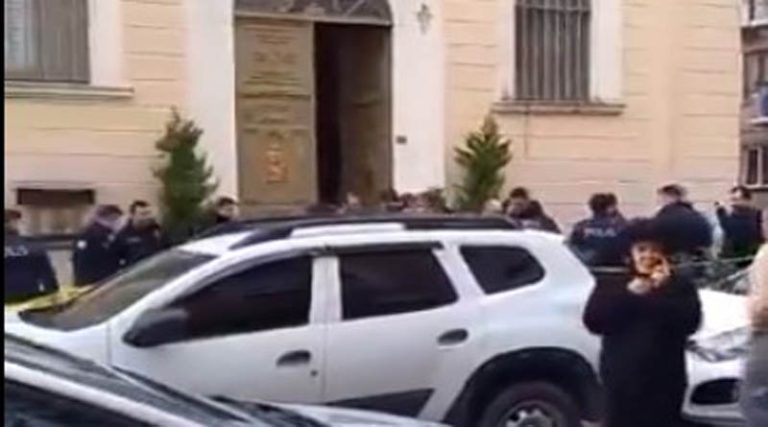 Ένας νεκρός από πυροβολισμούς σε καθολική εκκλησία στην Κωνσταντινούπολη