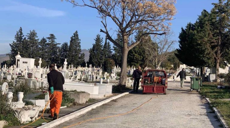 Σπάτα: Eργασίες αποκατάστασης & καλλωπισμού στο Κοιμητήριο (φωτό)