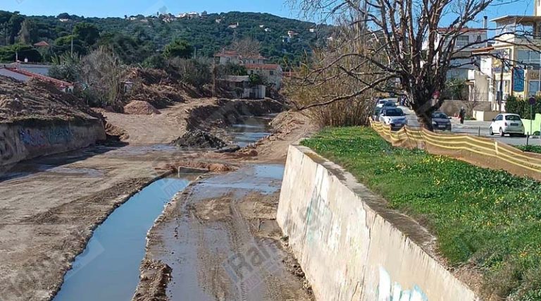 Ραφήνα: “Να παραιτηθεί ο Δήμος από την παρέμβαση υπέρ του Υπουργείου στο ΣτΕ για το Μεγάλο Ρέμα”