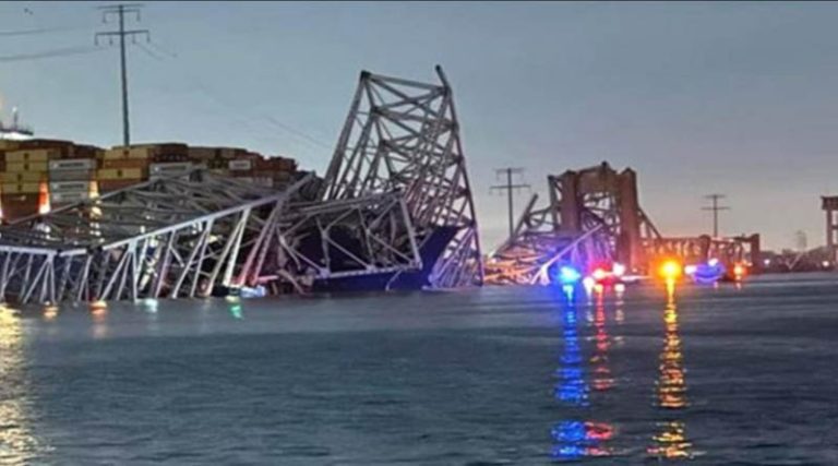Ανασύρθηκαν νεκροί δύο από τους αγνοούμενους μετά την κατάρρευση της γέφυρας στη Βαλτιμόρη