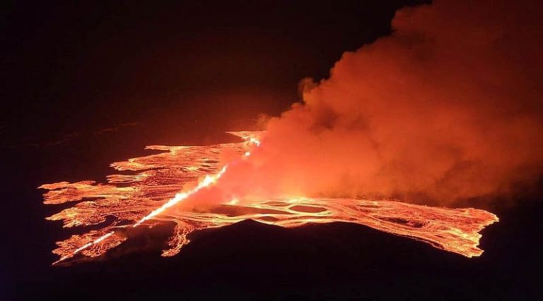 Δυσοίωνη πρόβλεψη μετεωρολόγων για το ηφαίστειο στην Ισλανδία