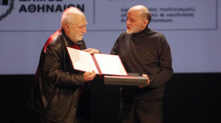 Στον Μάνο Βακούση απενεμήθη η κορυφαία τιμητική διάκριση «Μεγάλο Βραβείο Θεάτρου»