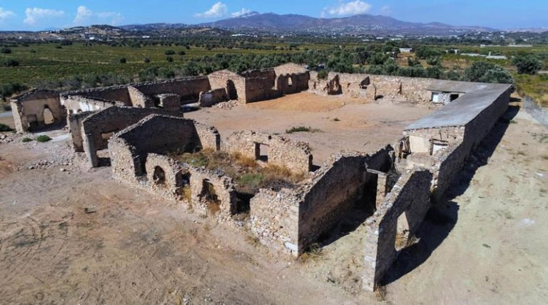 Δήμος Σπάτων Αρτέμιδος: Εξελίξεις για το ιστορικό διατηρητέο μνημείο «Μετόχι Βουρβά»