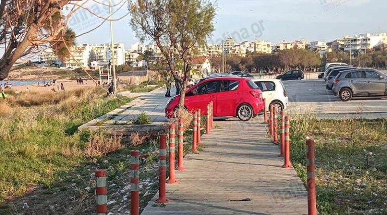 Παρκάρισμα για όσκαρ στην κεντρική παραλία της Ραφήνας! (φωτό)