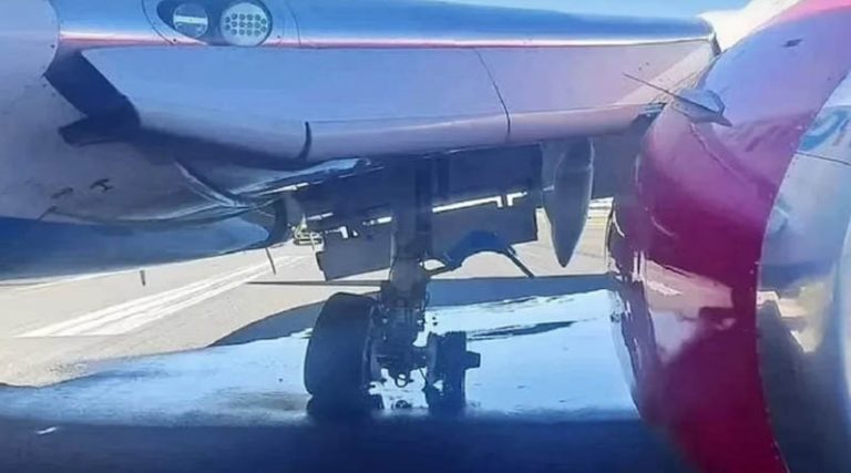 Τρόμος σε πτήση: Αναγκαστική προσγείωση Boeing έπειτα από απώλεια τροχού! (βίντεο)