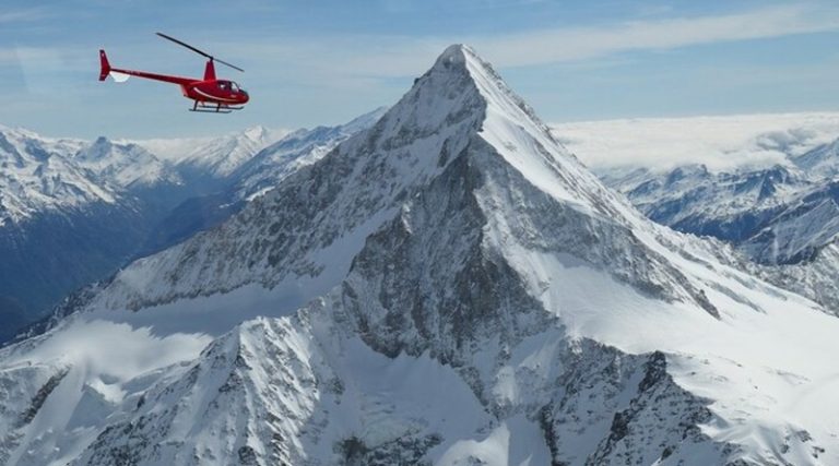 Τουριστικό ελικόπτερο συνετρίβη σε πλαγιά στις ελβετικές Άλπεις – Τρεις νεκροί και τρεις τραυματίες