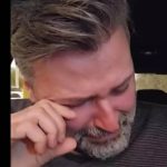 Δακρυσμένος ο Γιάννης Καλλιάνος για τον πατέρα του: Οι γιατροί στην Βούλα του φέρθηκαν καλά, οι άλλοι θα το πληρώσουν! (βίντεο)