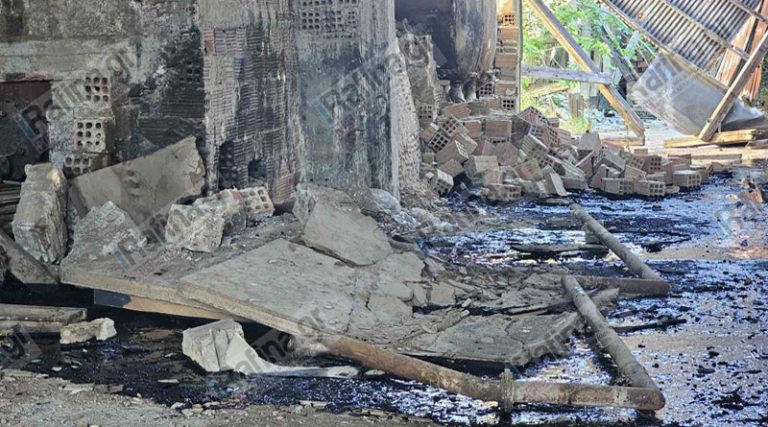Ραφήνα: Τι απαντά η Δημοτική Αρχή στην καταγγελία Μπουρνούς για την διαρροή μαζούτ στο παλαιό εργοστάσιο τούβλων