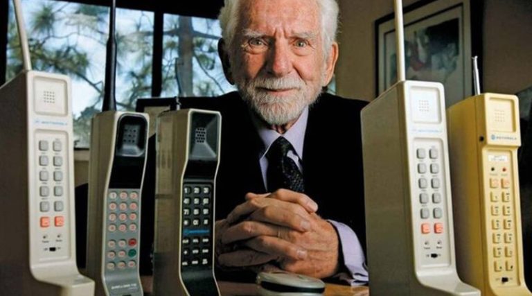 Σαν σήμερα έγινε η πρώτη κλήση από κινητό τηλέφωνο – Πριν από 51 χρόνια!