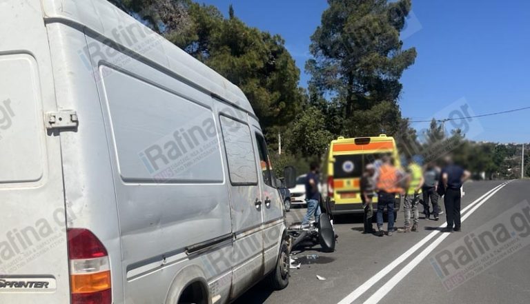 Πικέρμι: Σοκαριστικό τροχαίο στο Ντράφι – Φορτηγό συγκρούστηκε μετωπικά με μηχανή που οδηγούσε δημοτικός υπάλληλος! (φωτό)