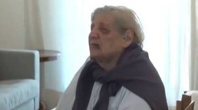 Ραφήνα: Συγκλονίζει η 93χρονη που έπεσε θύμα ληστών –  «Με έριξαν κάτω και με χτυπούσαν»