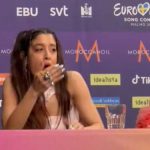 Eurovision: Τα χασμουρητά της Μαρίνας Σάττι & η αντίδραση των άλλων καλλιτεχνών όταν μιλούσε η εκπρόσωπος του Ισραήλ